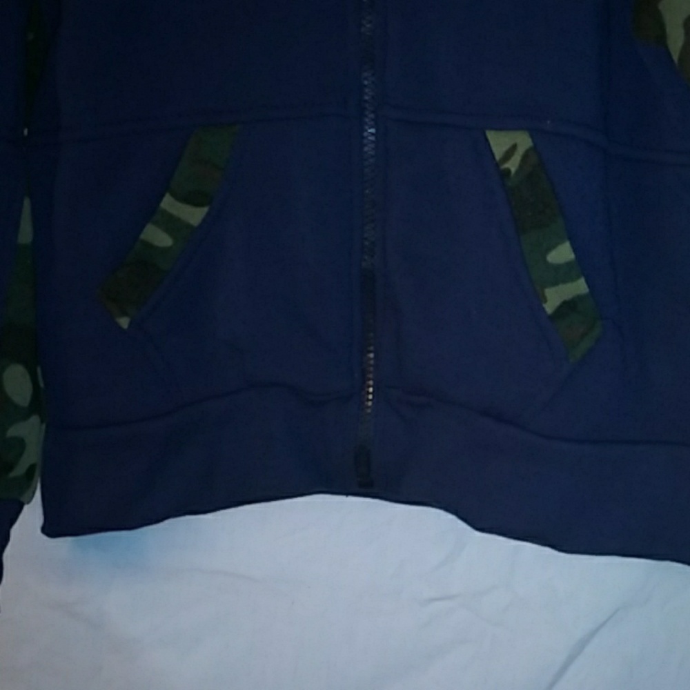Outfit - Picture 2 of 15